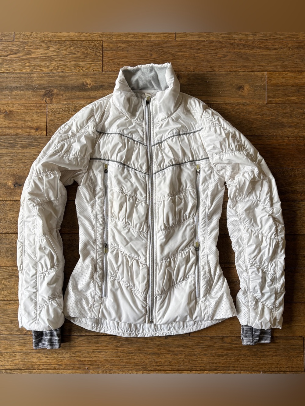 Lululemon Insulated Jacket Size 4 - White/Ivory Vintage Hardware